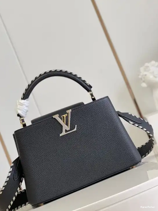 VUITTON LOUIS MM CAPUCINES 0523